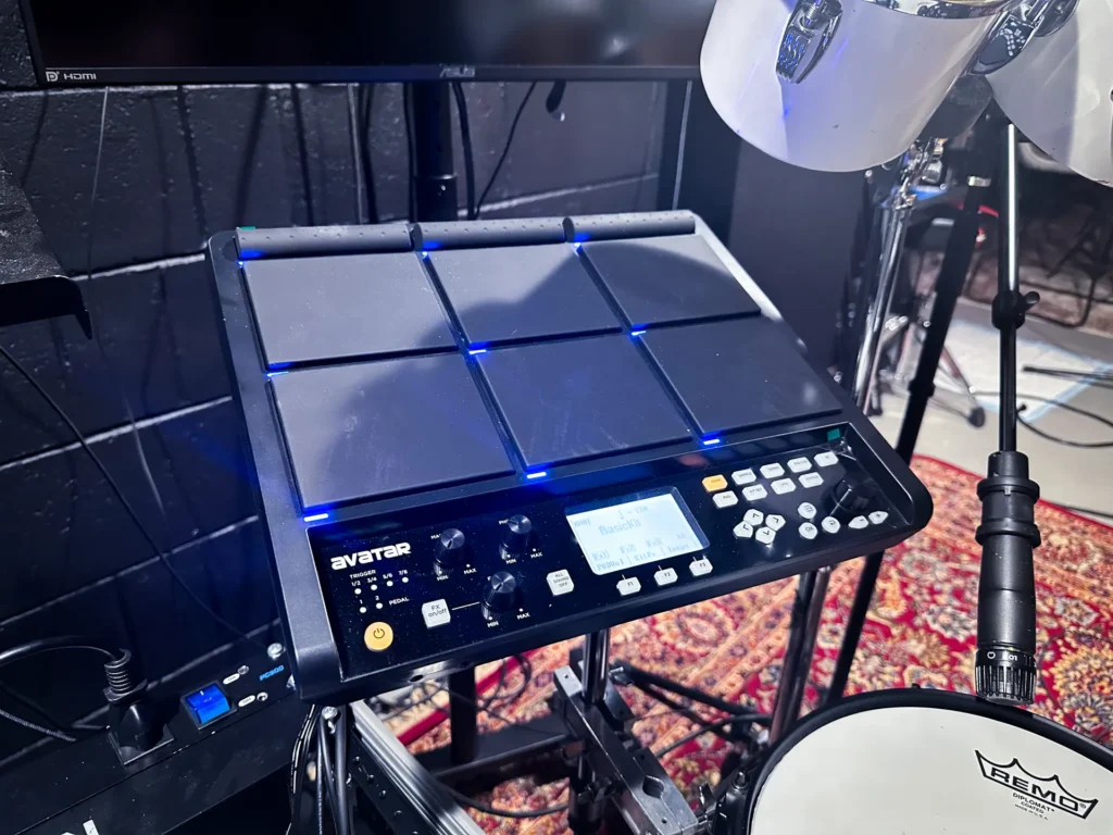 HXW PD708 Sampling Pad in a studio